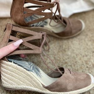 DV by Dolce Vita Wedges size 9.5